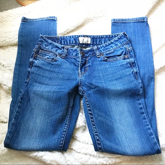 Aeropostale Ashley Medium Wash Ultra Skinny Jeans - Picture 5 of 8